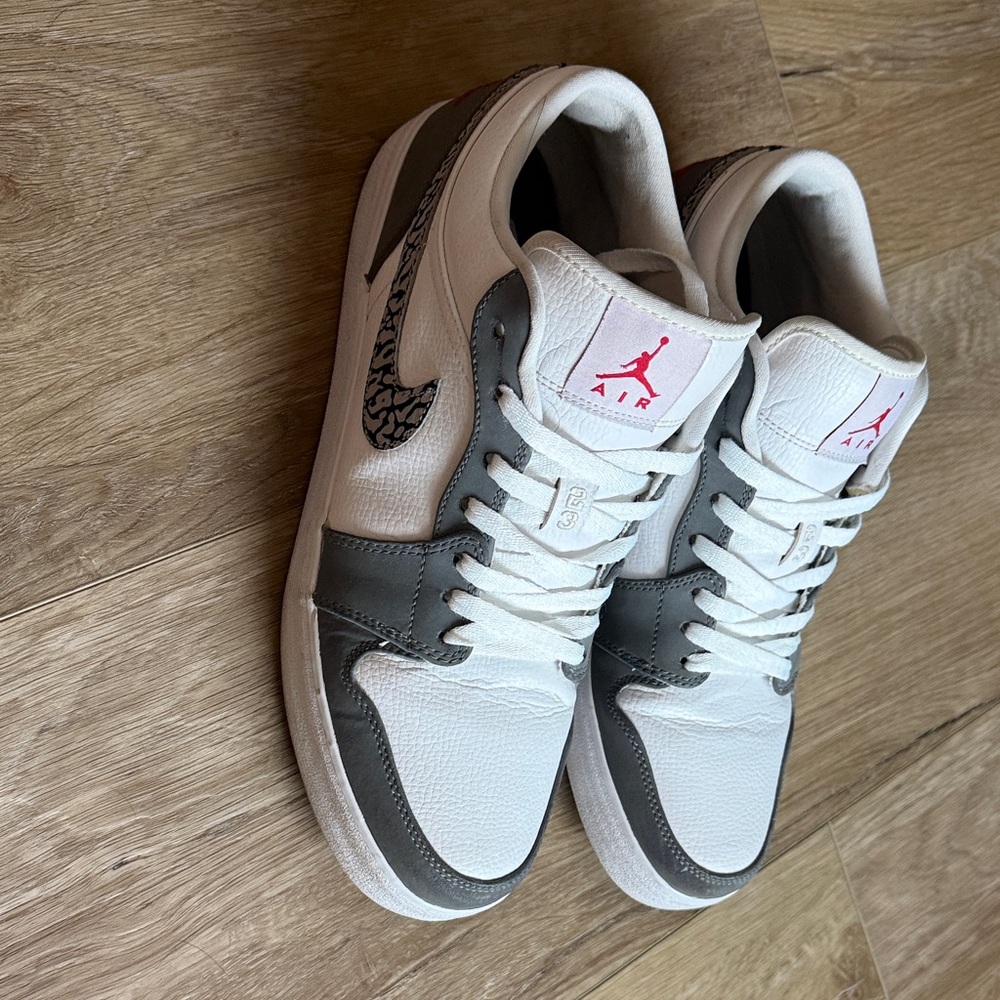 AJ V.2 Low Ltr